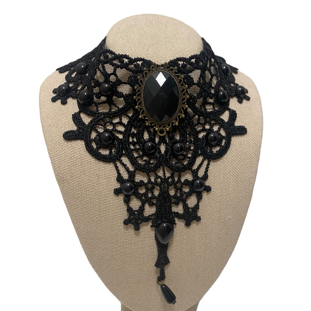 Lot of 4 Fashion Jewelry Gothic / Antique / Victorian Lace Choker Necklaces - Picture 3 of 11